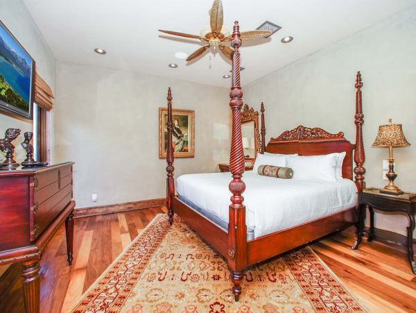 BEACHFRONT Destin Luxury Vacation Rental with Private Pool