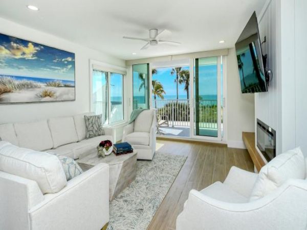 Beachfront Longboat Key Townhome