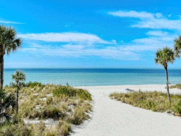 Beachfront Longboat Key Townhome