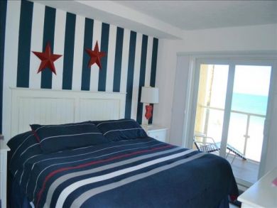 Longboat Key Beach Vacation Condo with Communal Pool