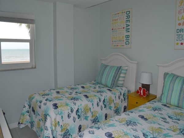Two Bedroom Beach Condo at Longboat Key Sleeps Six Guests