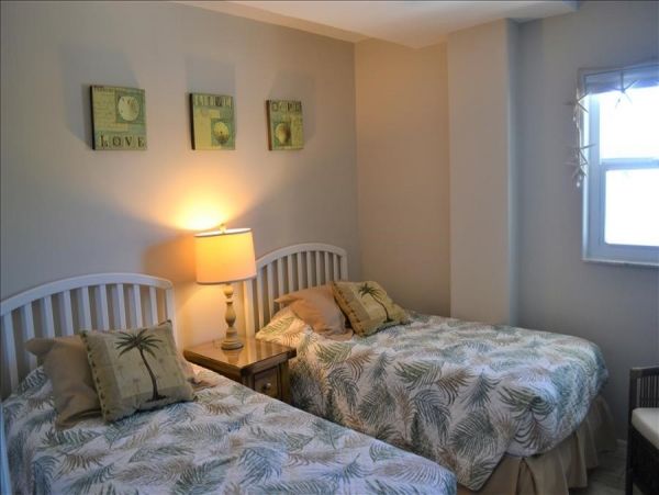 Longboat Key Vacation Condo Located on Beach