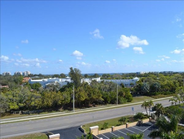 Beachside at back of building Island View 6th floor
