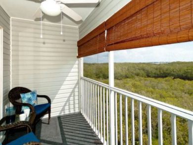 Holmes Beach New 2 Bedroom Condo with Great Furnishings