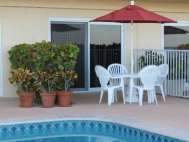 Longboat Key, Florida Poolside Condo for Rent on Beach