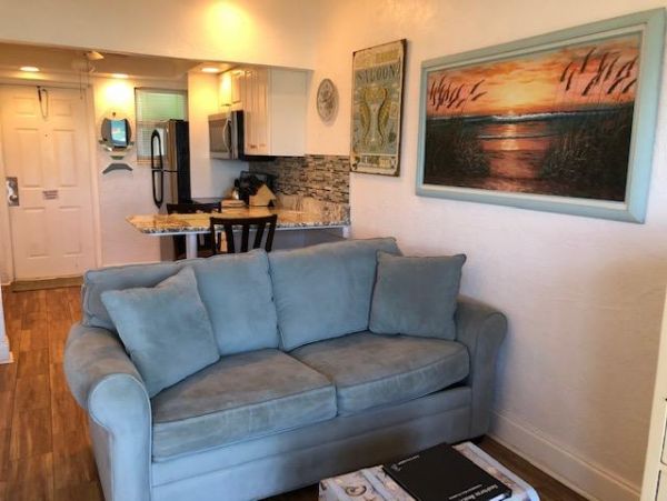 Longboat Studio with Gulf Views