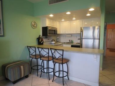 Well Stocked Kitchen with Breakfast Bar