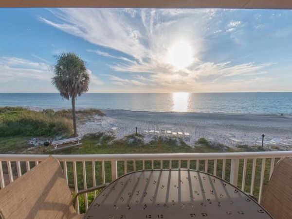 Gulf front 1 Bedroom on Longboat  Great Beach