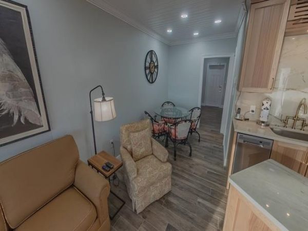 Gulf front 1 Bedroom on Longboat  Great Beach