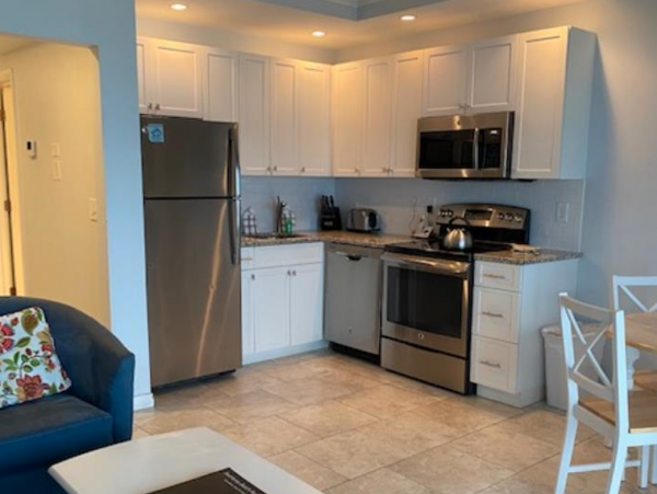 Updated 2nd floor unit overlooking Gulf on Longboat Key