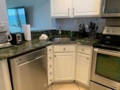 Longboat Key Beachfront Studio Sleeps Three Guests - additional view, photo 5