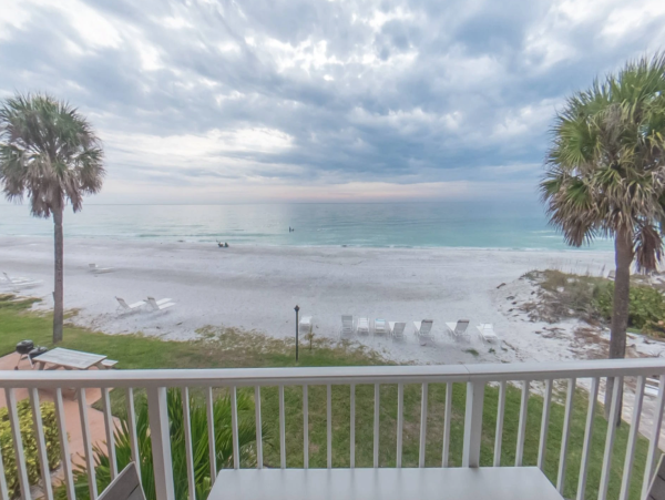 Charming Gulf-View 2-Bedroom Condo with Pool & Beach Access