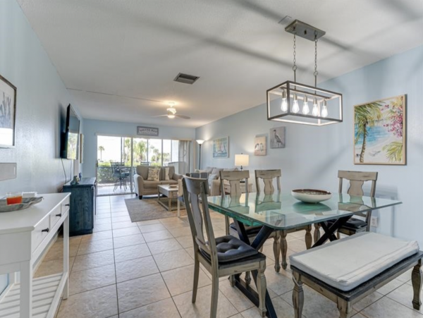Directly Across Street from the Beach Siesta Rental
