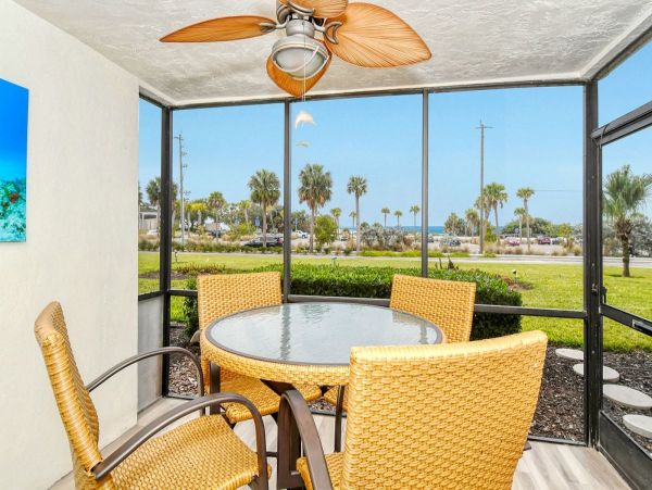 Siesta Key Vacation Rental Near Beach