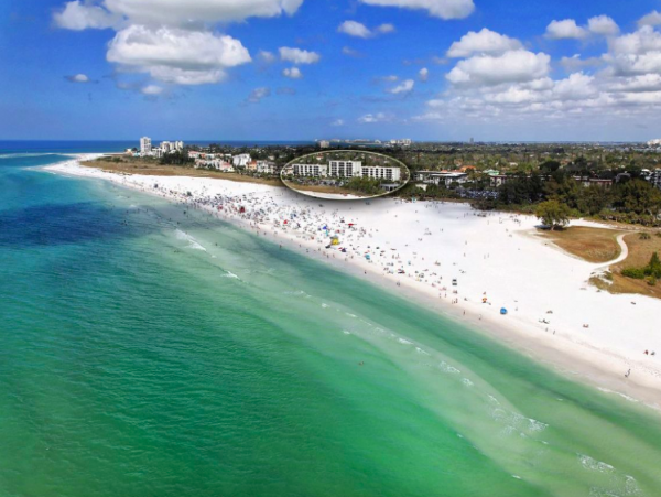 Two Bedroom-two bathroom Condo  Great Siesta Key Location