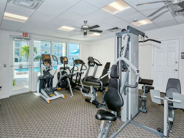 Two Bedroom-two bathroom Condo  Great Siesta Key Location