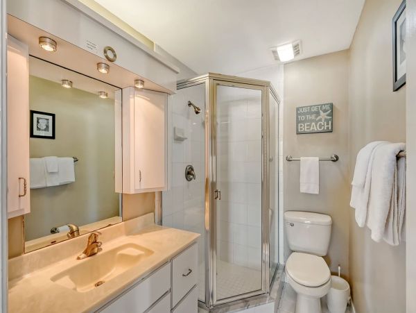Two Bedroom-two bathroom Condo  Great Siesta Key Location