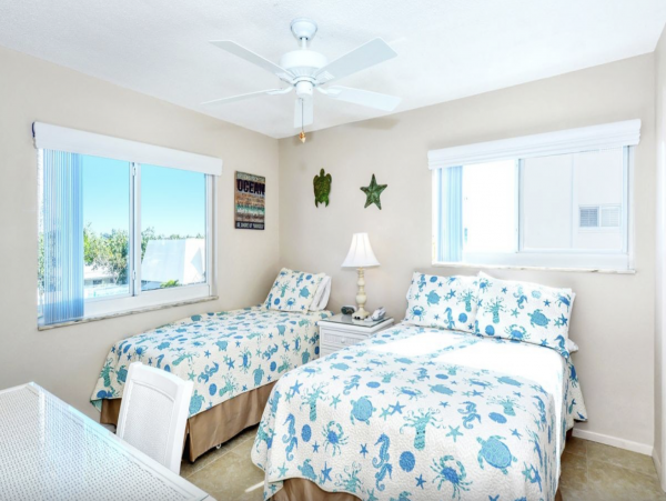 Siesta Key Lovely Close to Village Vacation Rental