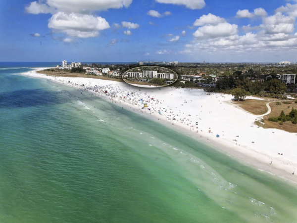 Ocean View 2 Bedroom Condo in Siesta Key Sleeps 4 Guests