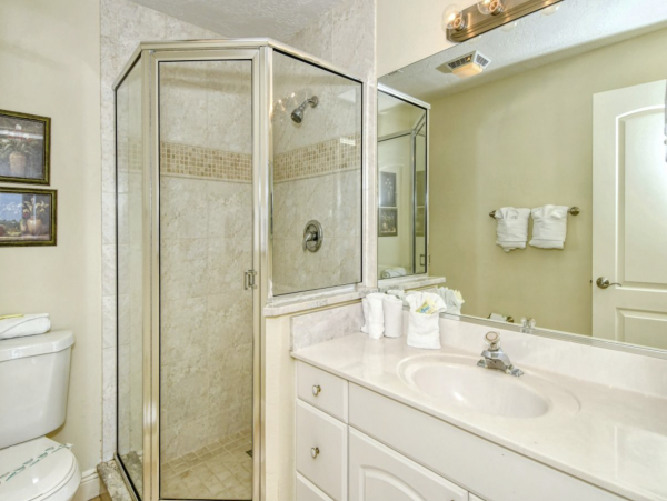 Ocean View 2 Bedroom Condo in Siesta Key Sleeps 4 Guests