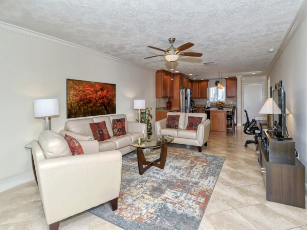 Ocean View 2 Bedroom Condo in Siesta Key Sleeps 4 Guests