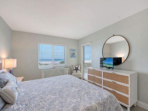 Siesta Key Vacation Condo with Amazing Gulf Views
