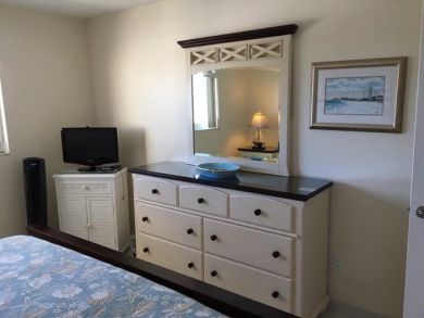 Siesta Key #1 Beach Front Vacation Rental Sleeps 4 Siesta Key #1 Beach Front Vacation Rental Sleeps 4