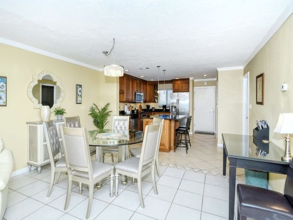 A Great Siesta Key Rental Across From Beach