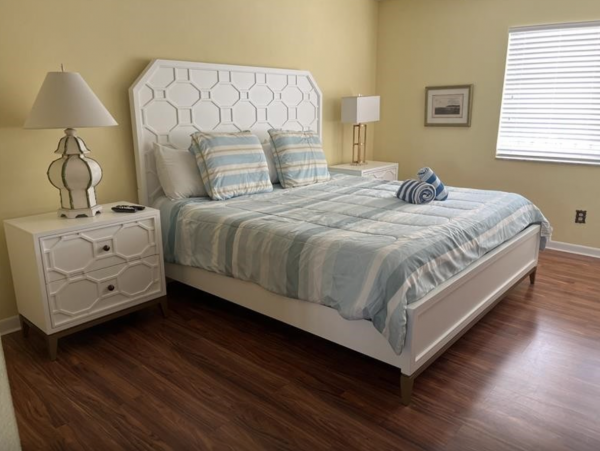 3 Bedroom Beach Rental Siesta Key - Across the street from beach