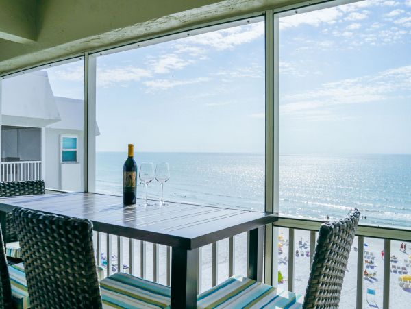 Beautiful 7th Floor Penthouse Condo with Gulf Front View