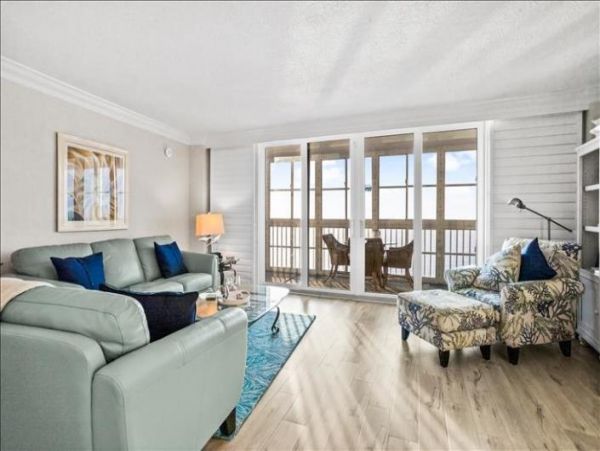 Beach Condo in Siesta Key Two Bedrooms Sleeps Six Gulf View