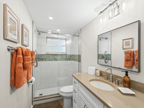 Siesta Key 2 Bedroom Beachfront Vacation Condo