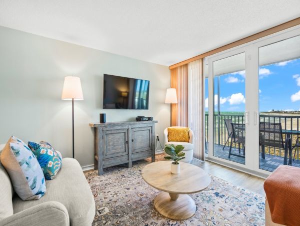 Siesta Key 2 Bedroom Beachfront Vacation Condo