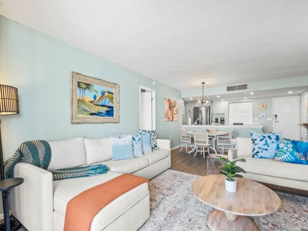 Siesta Key 2 Bedroom Beachfront Vacation Condo