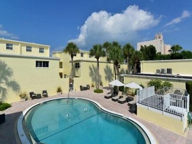 Stay in This Rental on Longboat Right on the Beach