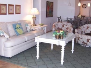 Two Bedroom Beach Condo Sleeps 6 with Communal Pool Two Bedroom Beach Condo Sleeps 6 with Communal Pool