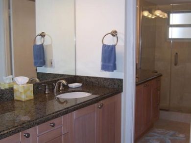 Two Bedroom Beach Condo Sleeps 6 with Communal Pool Two Bedroom Beach Condo Sleeps 6 with Communal Pool