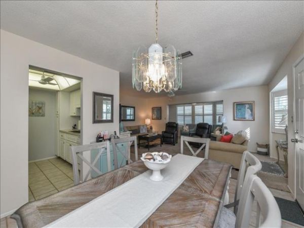 Great Value Two Bedroom Vacation Home Sleeps Four
