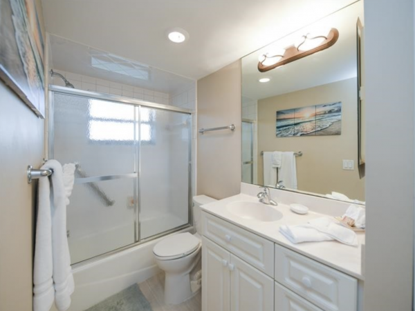 Vacation Condo in Highrise with the Best Lanai and Beach Views!