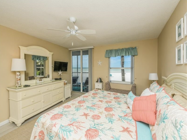 Vacation Condo in Highrise with the Best Lanai and Beach Views!