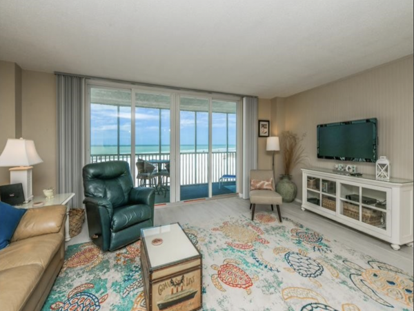 Vacation Condo in Highrise with the Best Lanai and Beach Views!