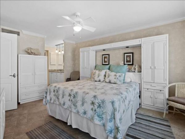 Stunning Siesta Key Beach Condo