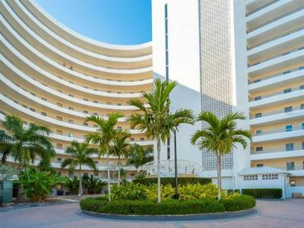 Stunning Siesta Key Beach Condo