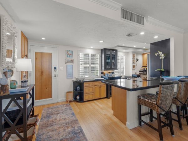 Luxury Siesta Key Beachfront Vacation Rental Gulf View Condo with Balcony & Pool