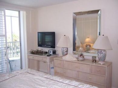 Bedroom - King bed