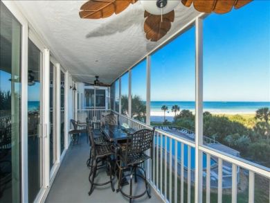 Siesta Key Two Bedroom Condo Sleeps 6 Located on the Beach