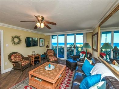 Siesta Key Two Bedroom Condo Sleeps 6 Located on the Beach