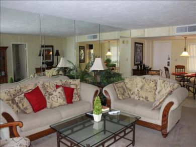 Siesta Key Two Bedroom Beach Condo Sleeps Six