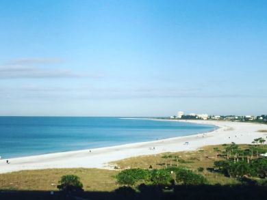 Beachfront  2 Heated Pools Great Views 2 Bedroom Condo - additional view, photo 4