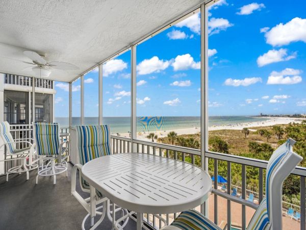 Gulf View Vacation Condo with 2 Bedrooms in Siesta Key